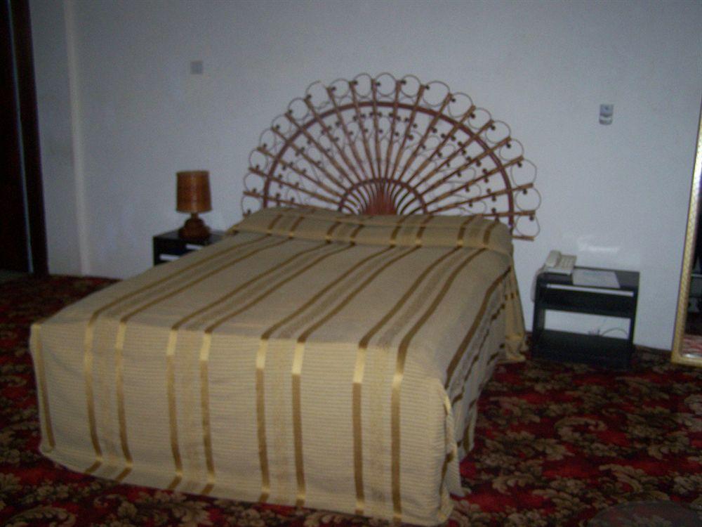 Hotel Azur Yaoundé Eksteriør bilde
