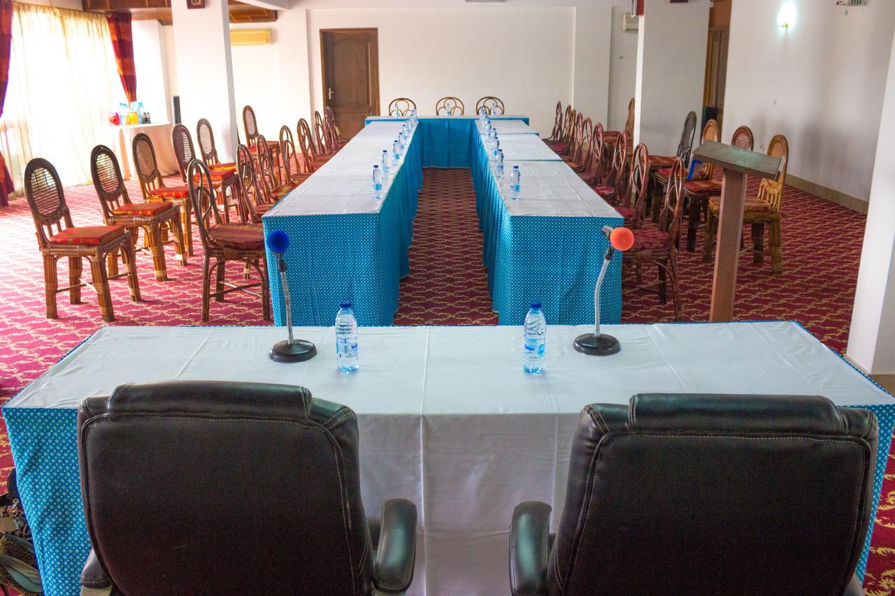 Hotel Azur Yaoundé Eksteriør bilde