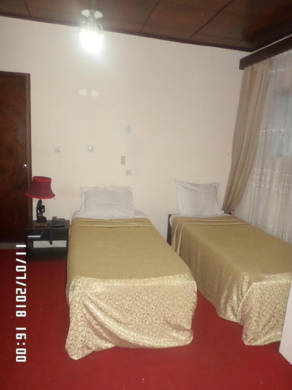 Hotel Azur Yaoundé Eksteriør bilde